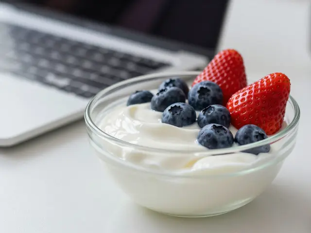 Best Healthy Snacks to Keep Your Energy Up at Work in 2026